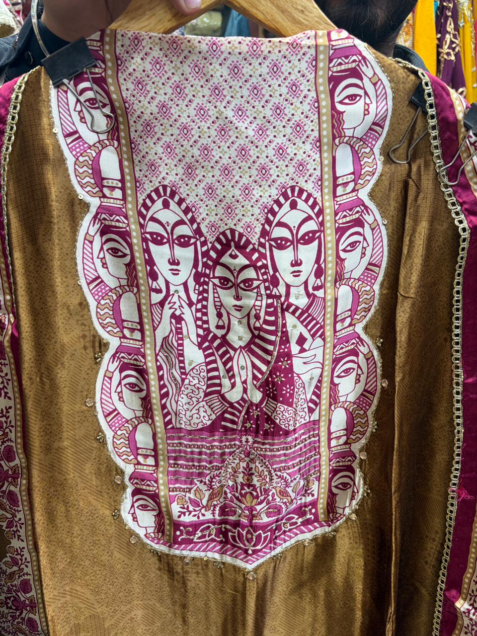 Gajji Figure Neck Edition - Design no 9