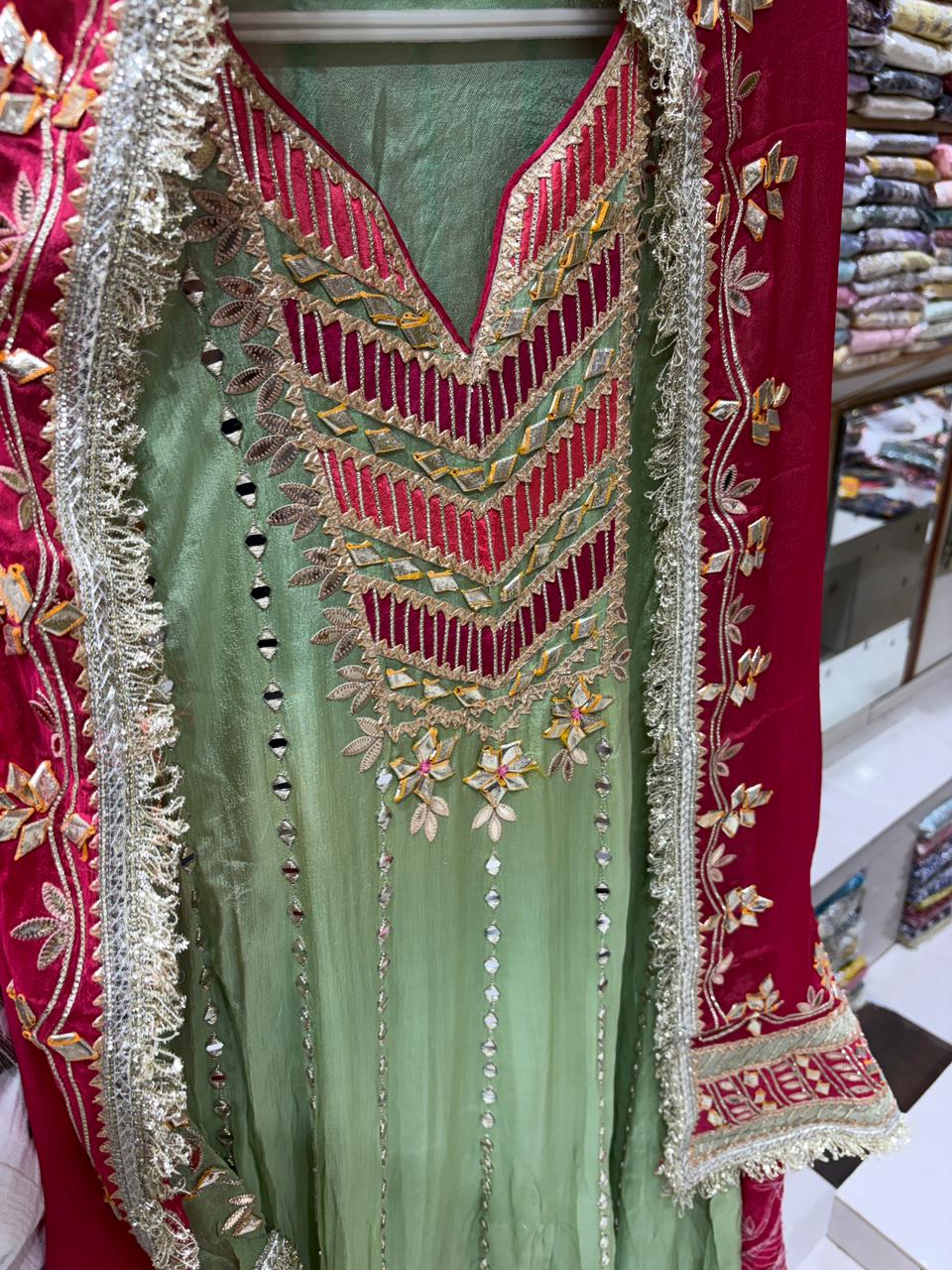 Chinnon Anarkali Contrast Dupatta - Mirror gotta work