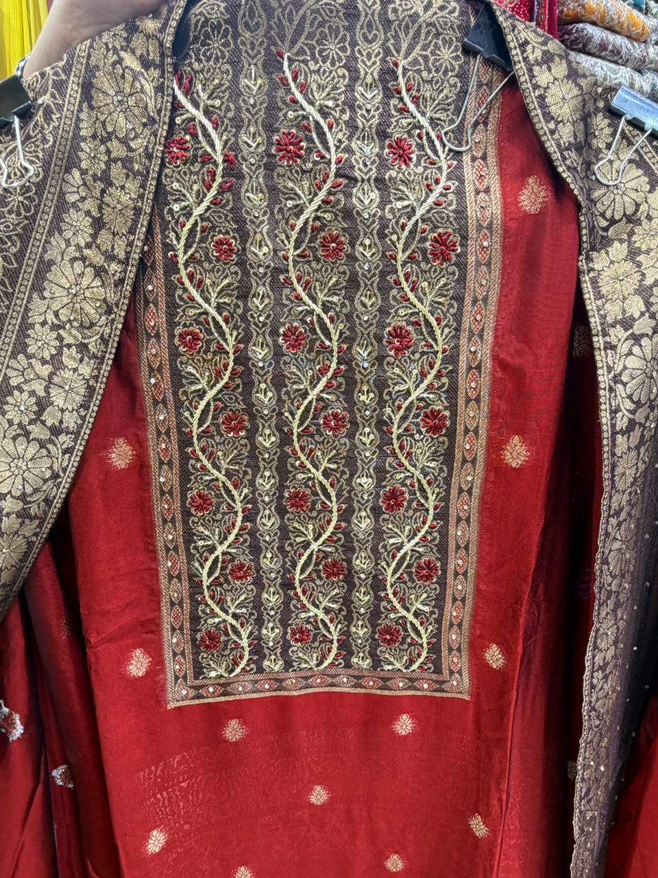 Luxury Kanjivaram Silk Antique Golden 3.0 - Solo Ruby Mehroon