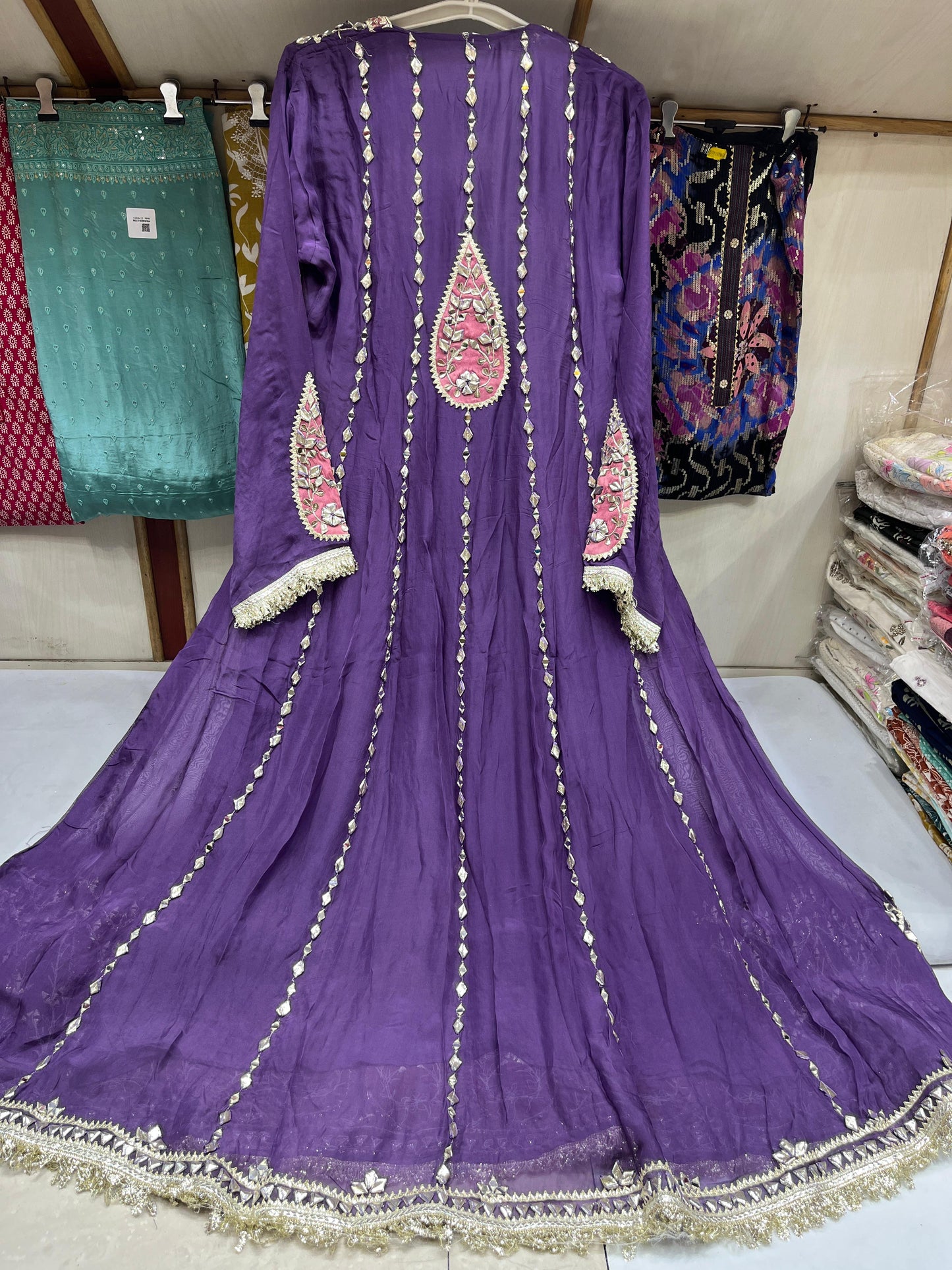 Mirror Aanarkali