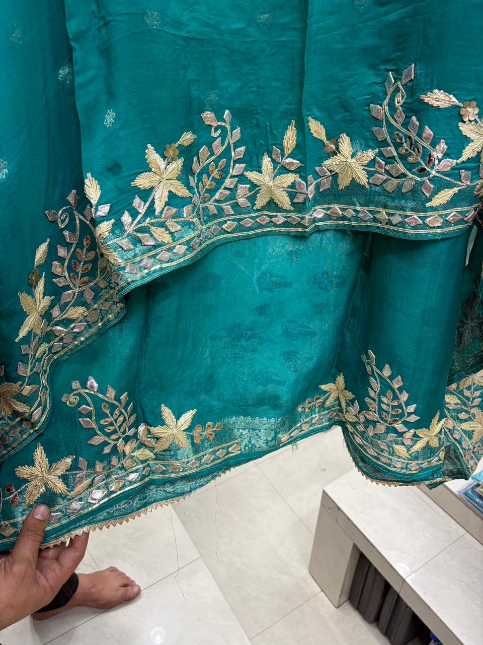 Jamawar Banarsi Heavy Gotta Suits