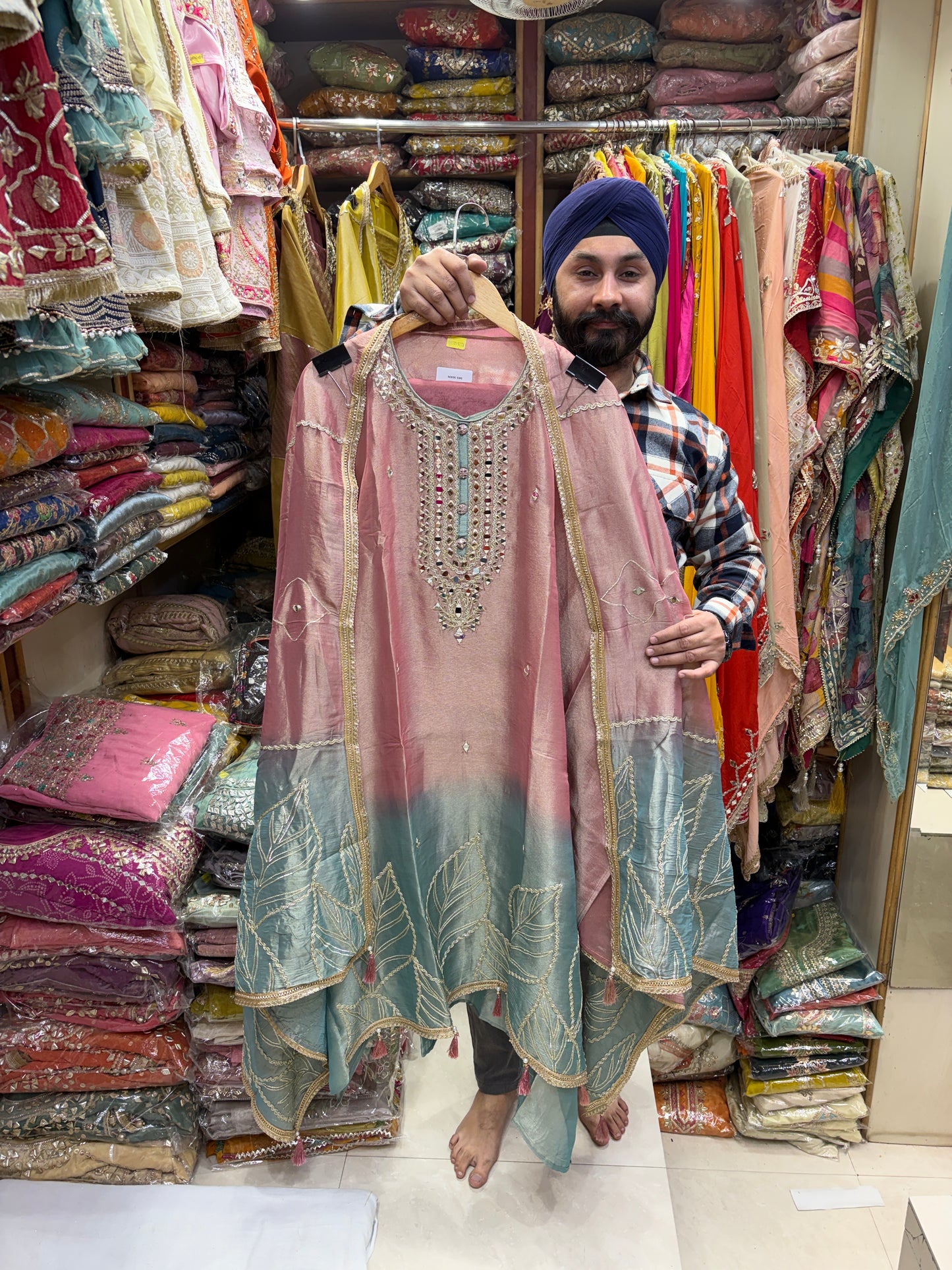 Pure Shimmer Glass Tissue Designer Mirror Suits
