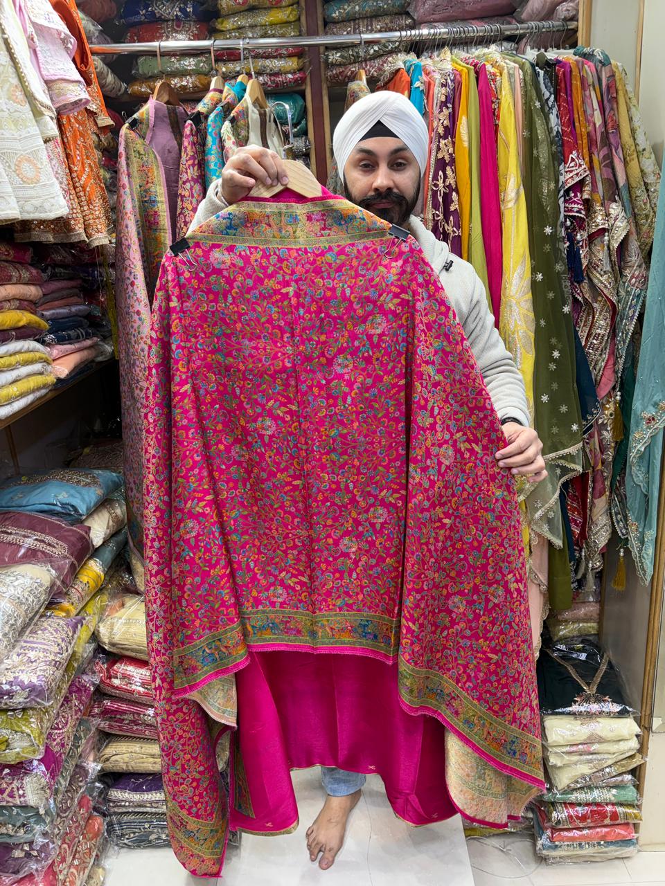 Pure Silk Banarasi Weave Heavy Dupatta Figures Ghera