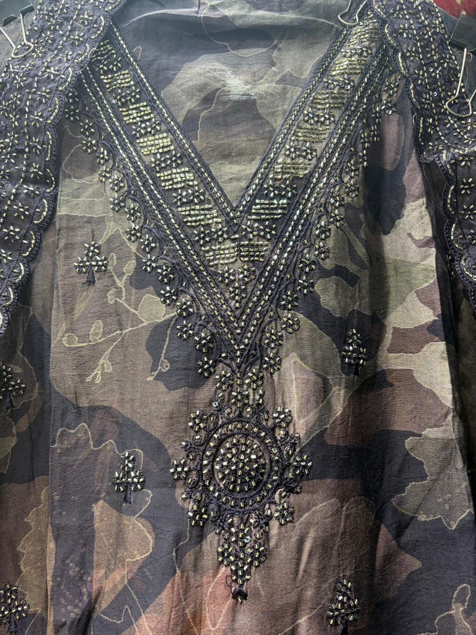 Hotseller Muslin Floral Print V neck Handwork