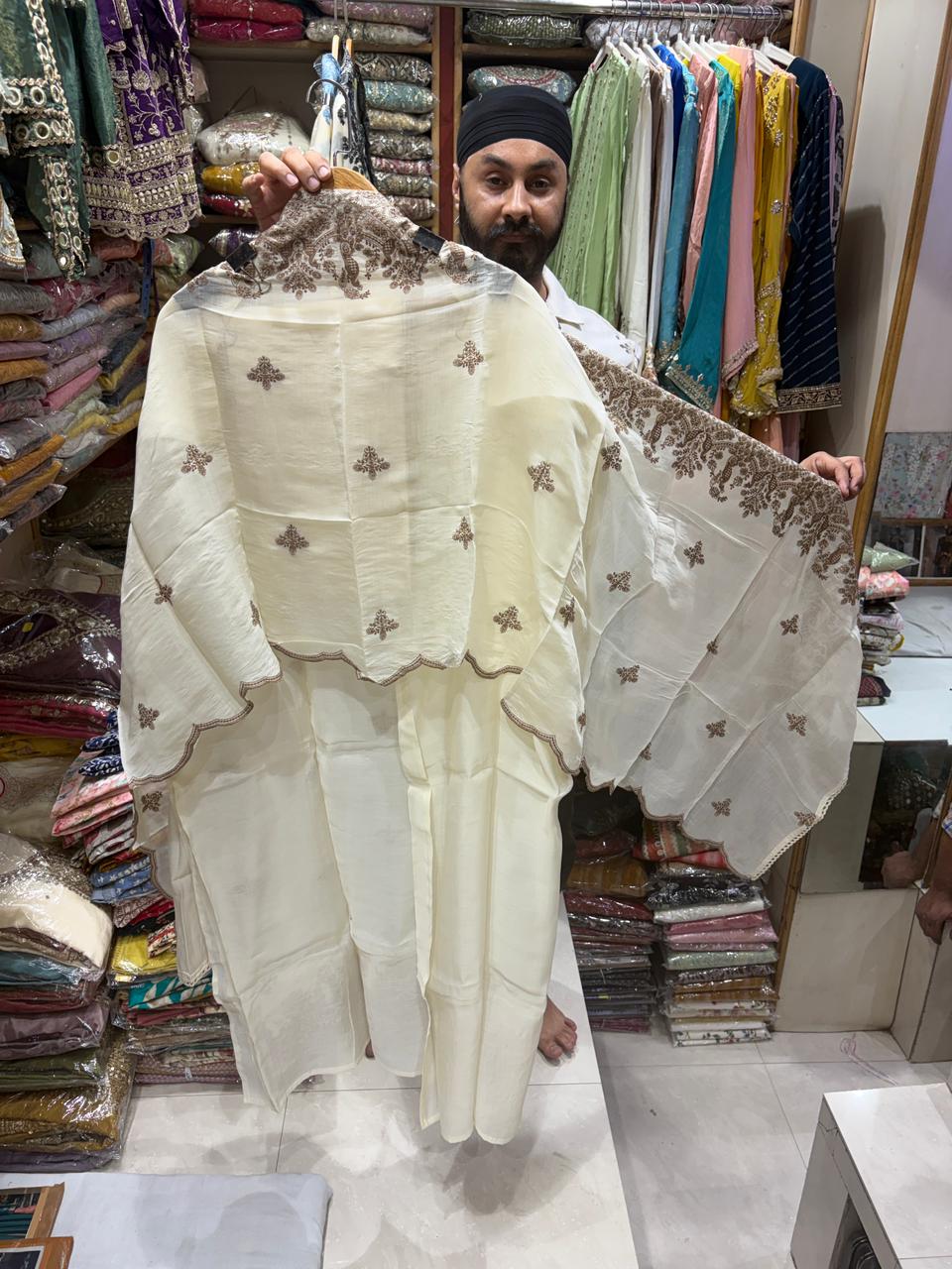 Mul Chaderi Stunning Thread Suit