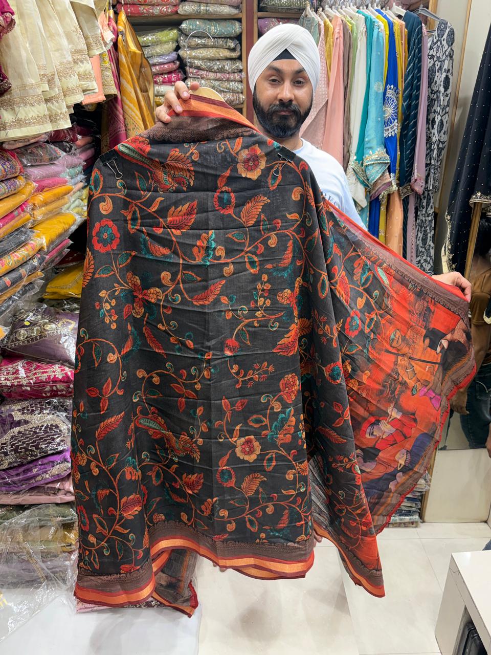 Maheshwari Bhandhni Suit - Figures Dupatta