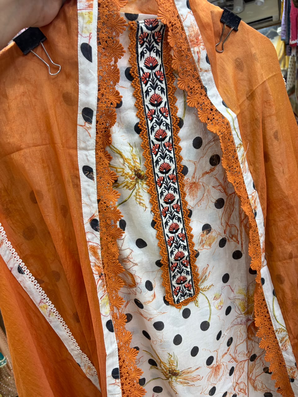 Mul Chanderi Polta Dot Pakistani Suit