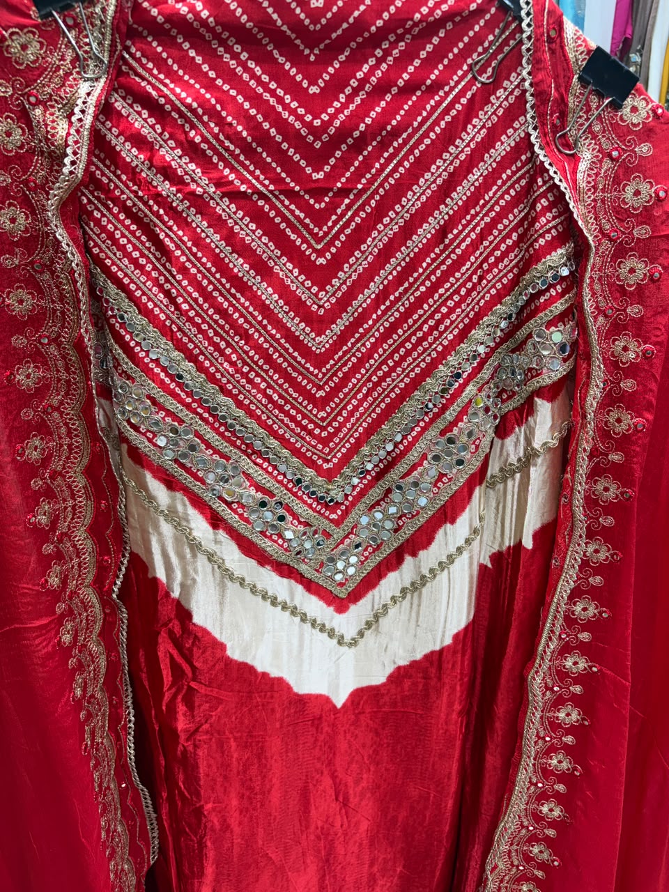 Gajji Solo Red Bhandhni V Neck - Edition no 20