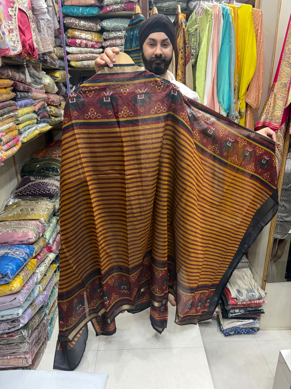 Maheshwari Patola Print Zari Border