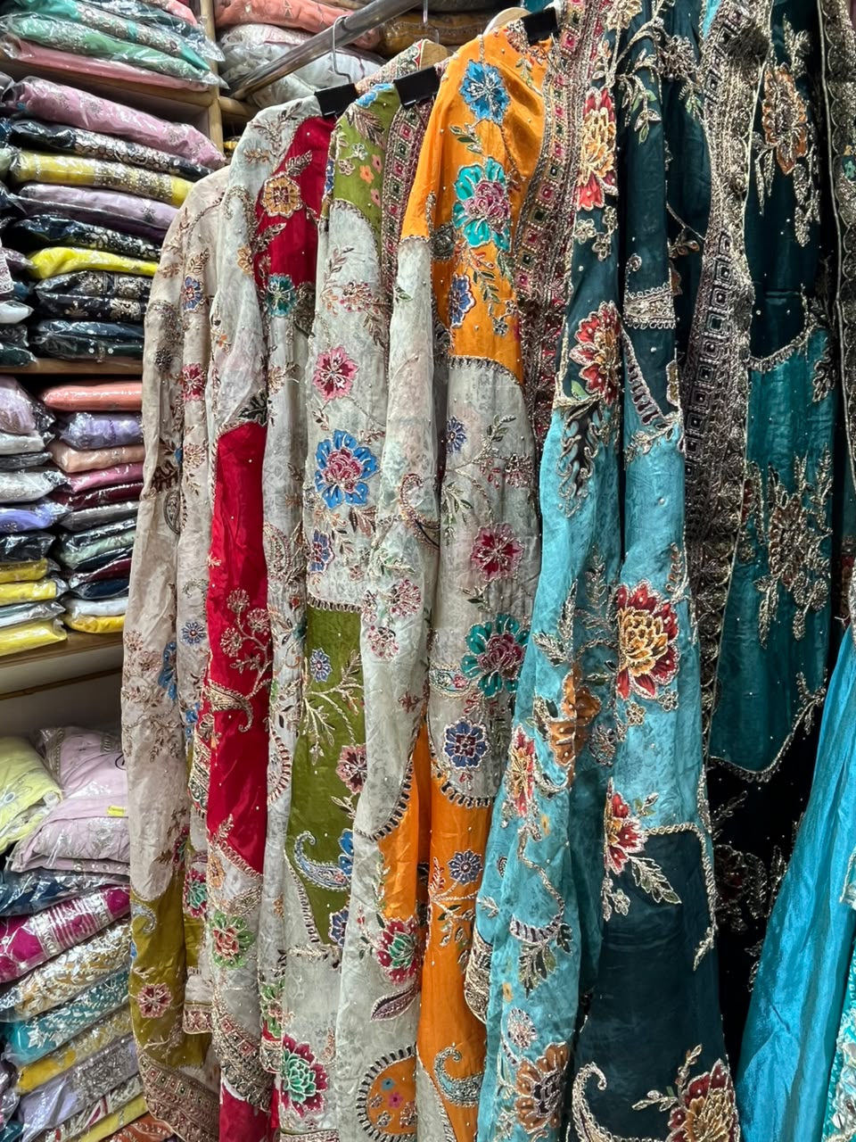 Luxury Wedding Suits Organza Heavy Border Dupatta