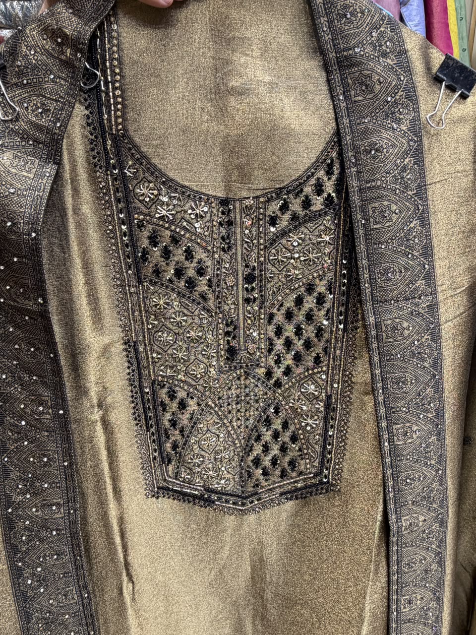 Kanjivaram Silk Edition no 10 - Antique Embroidery Champagne Gold