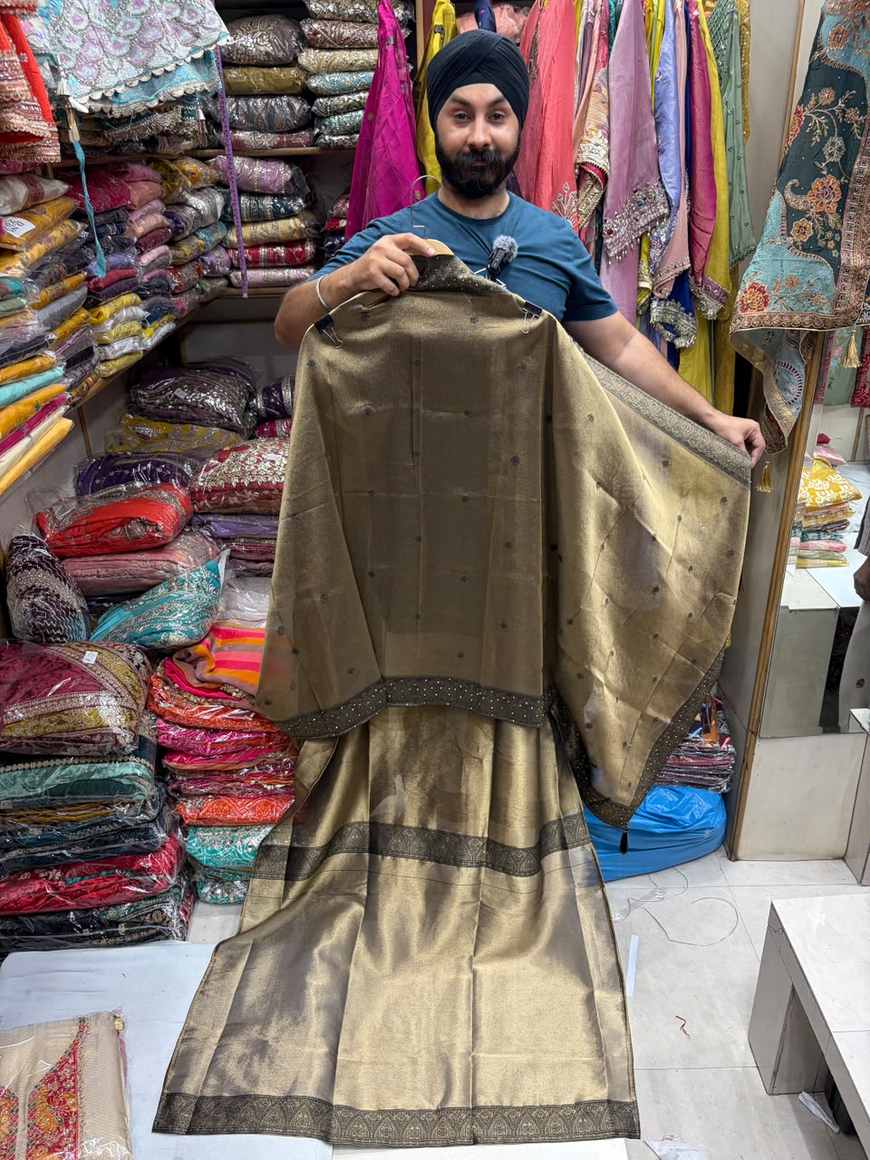Kanjivaram Silk Edition no 10 - Antique Embroidery Champagne Gold