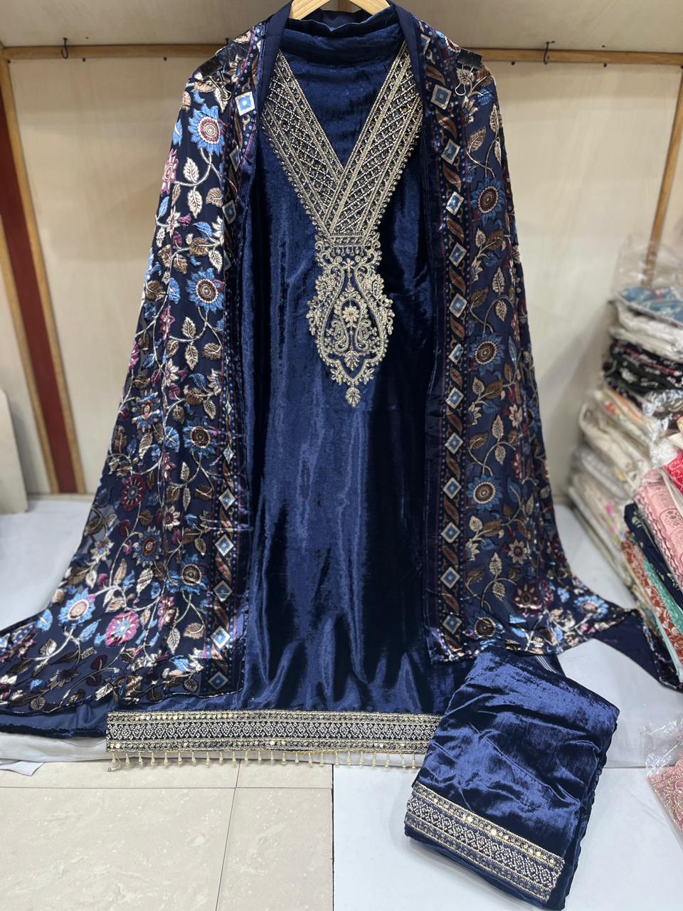 BEAUTIFUL VELVET BRASSO DUPATTA