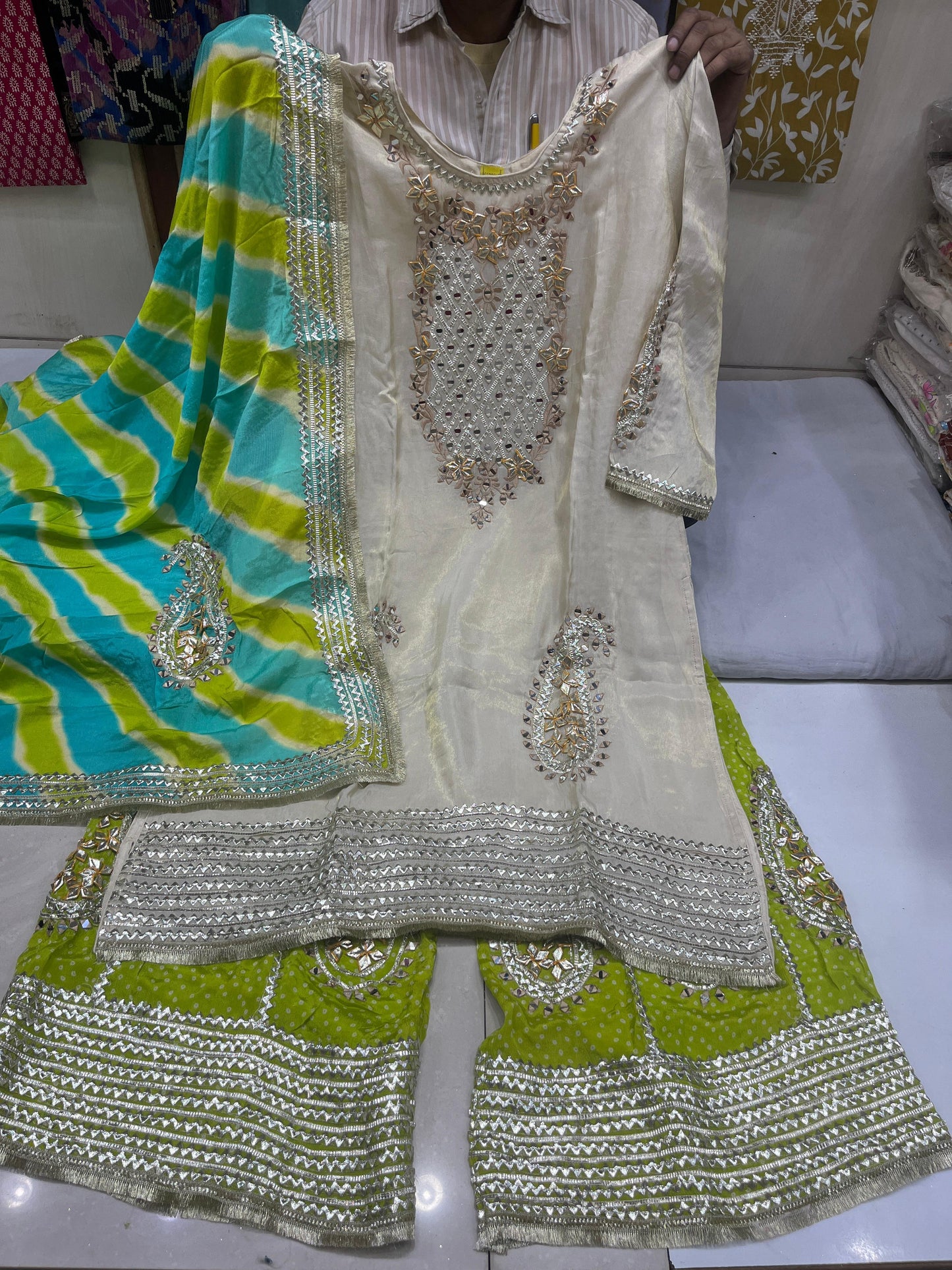 BANDHNI GOTTA PATTI SHARARA