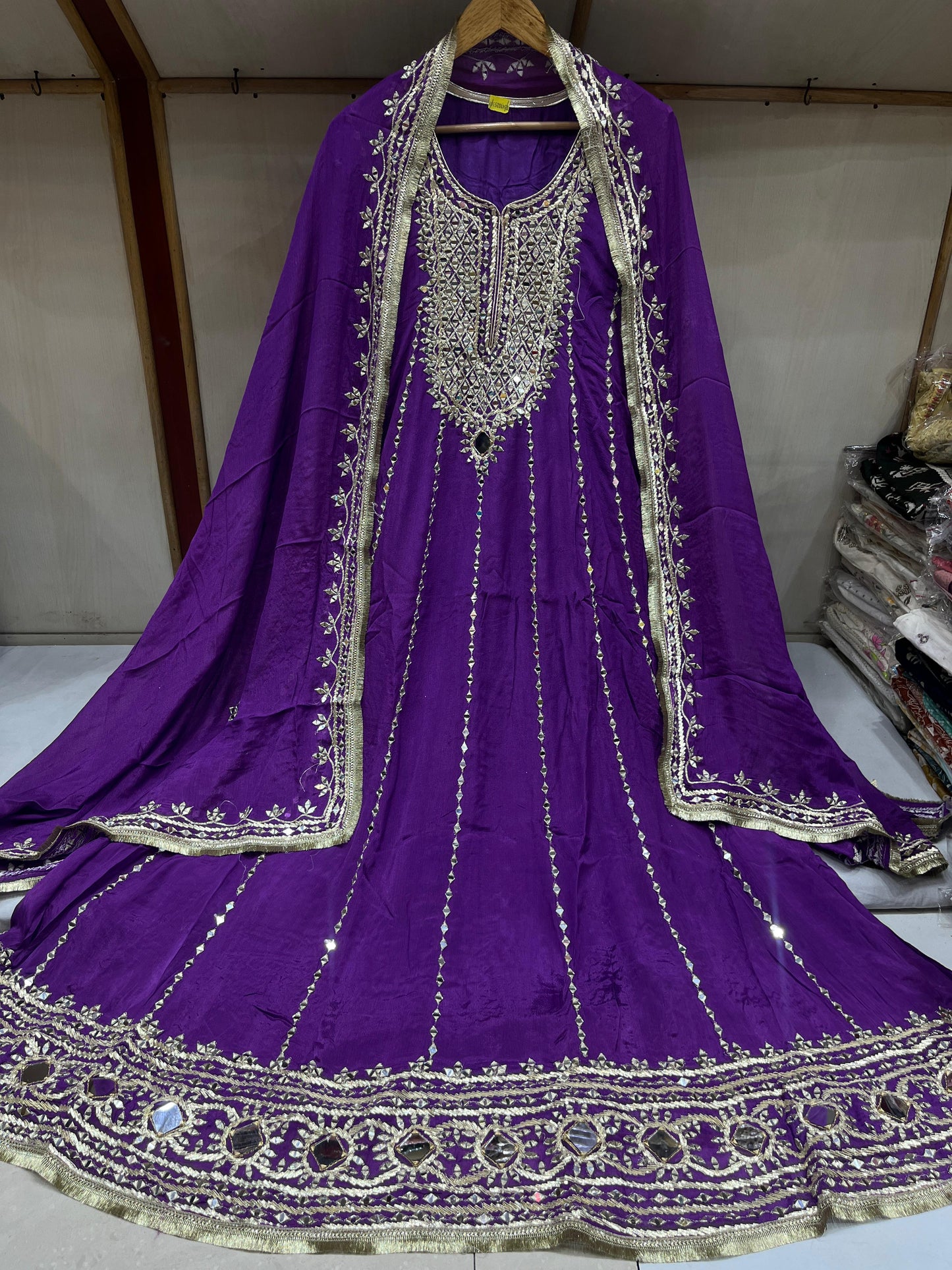Vibrant Mirror Aanarkali