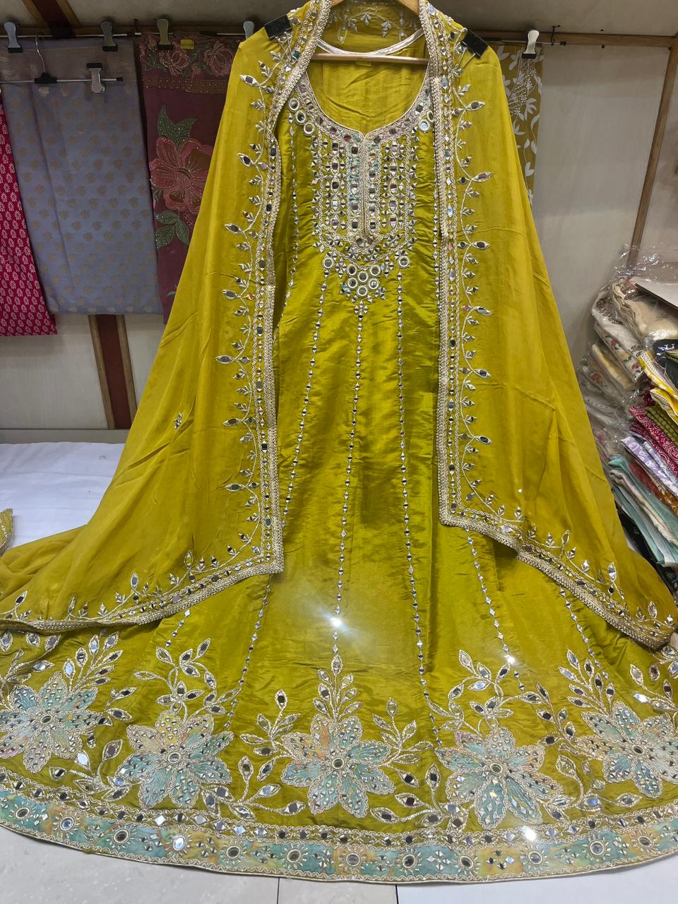 Bestseller Shimmer Aanarkali