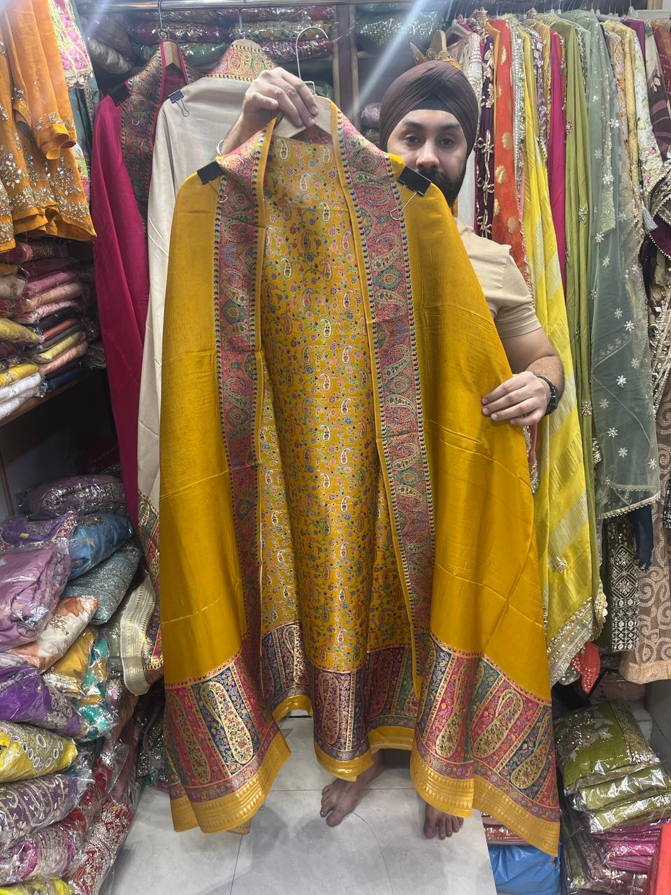 Pure Silk Jacquard Weaving Heavy Carry jaal Suits