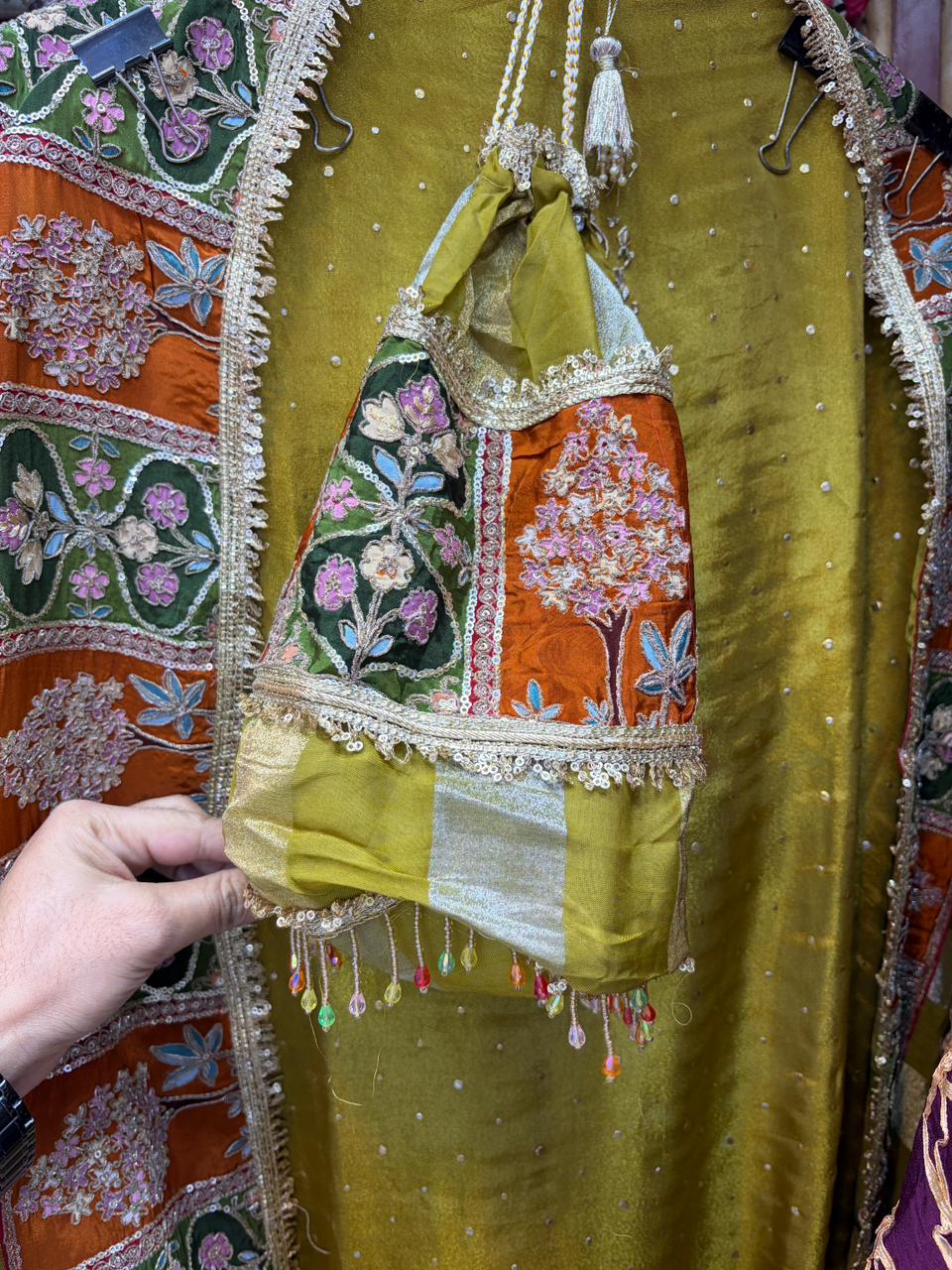 Mughal Arts suits