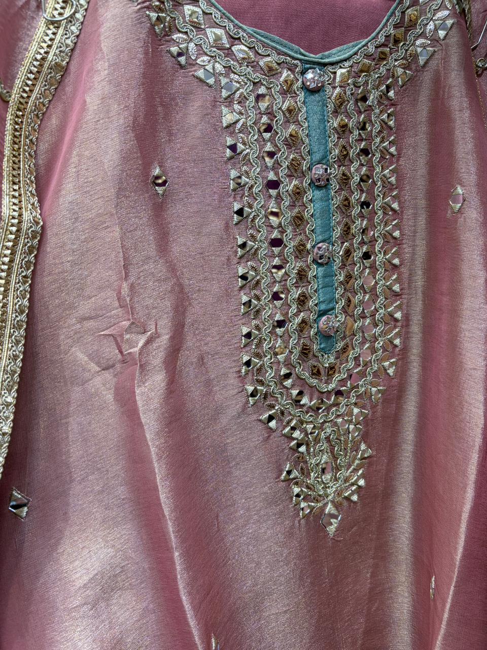 Pure Shimmer Glass Tissue Designer Mirror Suits