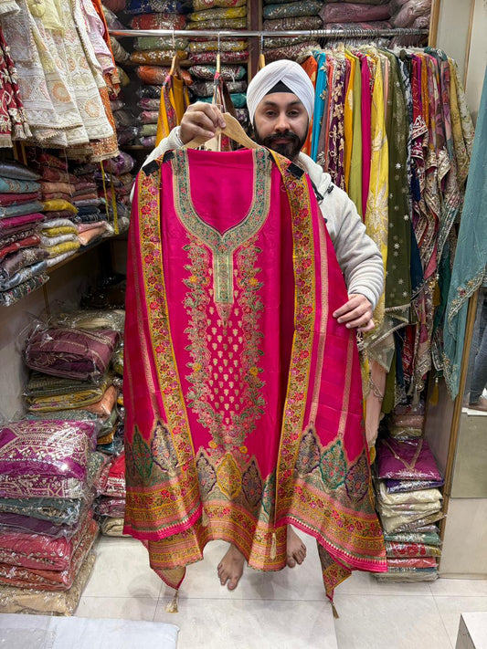 Silk Jacquard Weave with Position Print Beauty