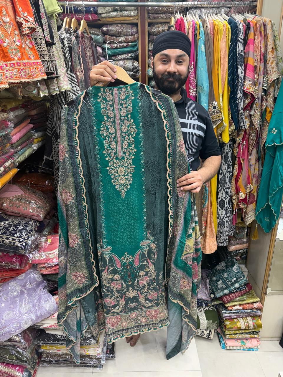 Pure Crepe Floral Zari Work Suit