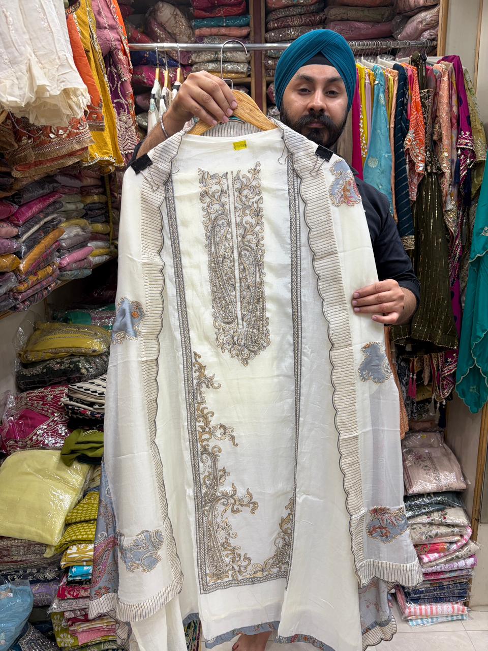 White Color Mul Designer Pakistani Suits