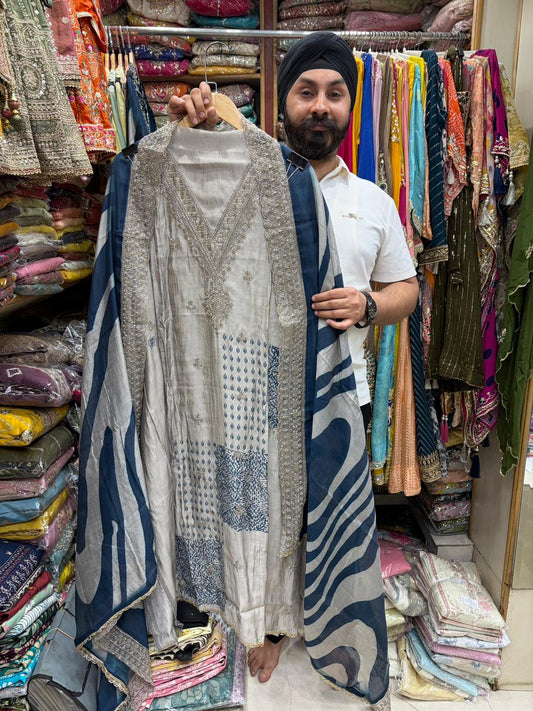 Muslin Suit with Zebra Print Dupatta Handwork - V Neck & Dupatta Border D no 2