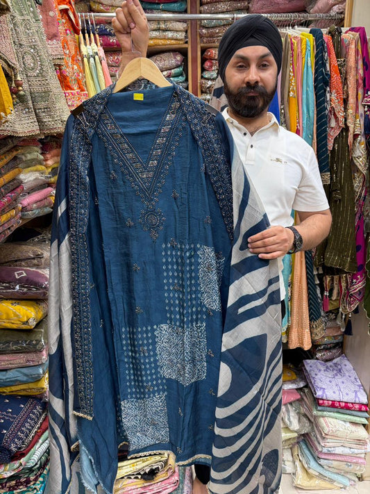 Muslin Suit with Zebra Print Dupatta Handwork - V Neck & Dupatta Border D no 2