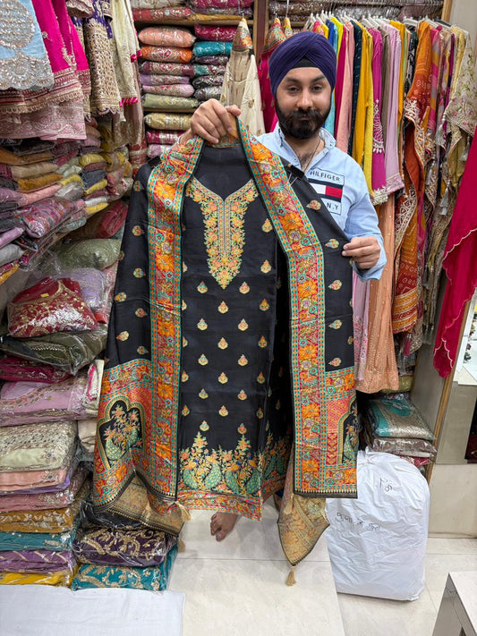 Pure Silk Banarsi Weaving with Animal Print Design no 10