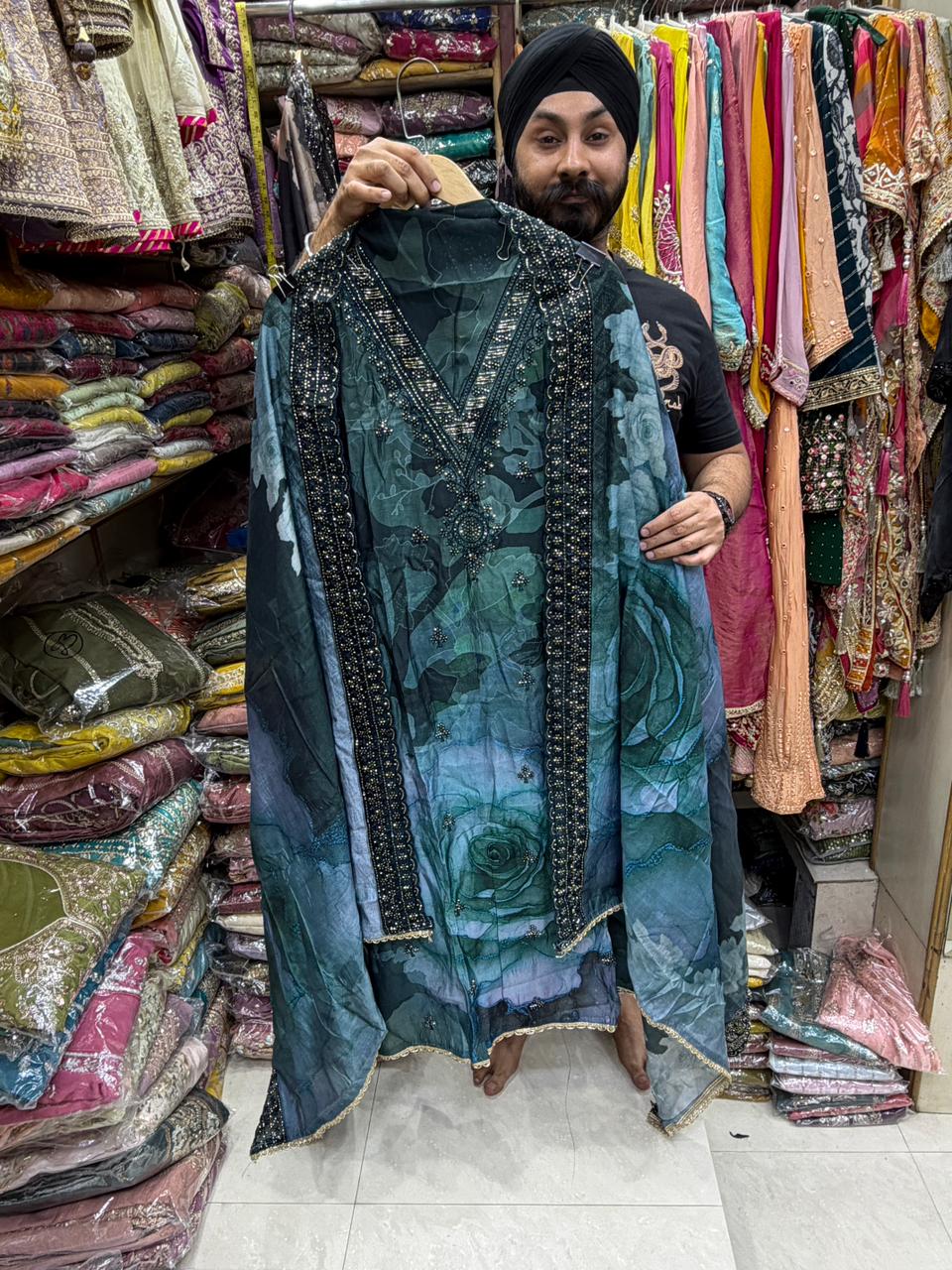Hotseller Muslin Floral Print V neck Handwork