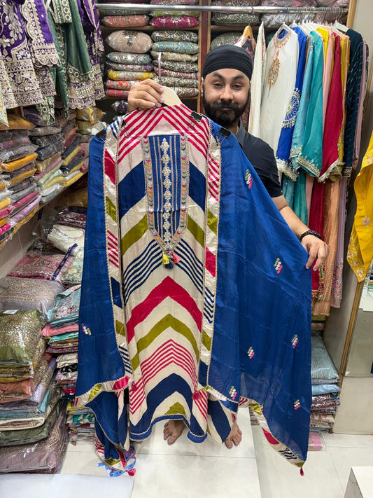 Gajji Laheriya Phulkari Neck Chinnon Dupatta - 19