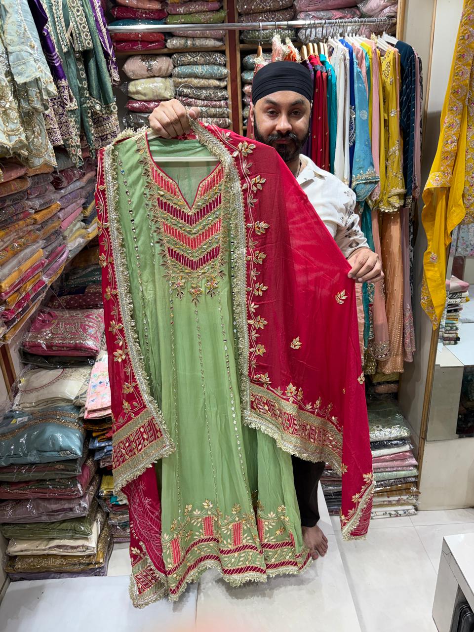 Chinnon Anarkali Contrast Dupatta - Mirror gotta work