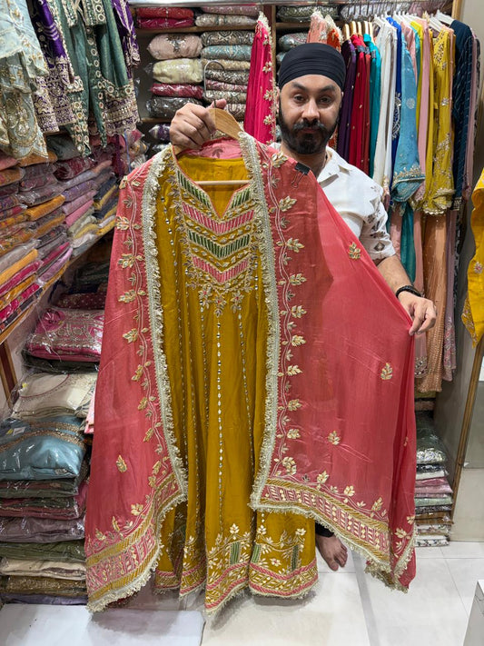 Chinnon Anarkali Contrast Dupatta - Mirror gotta work