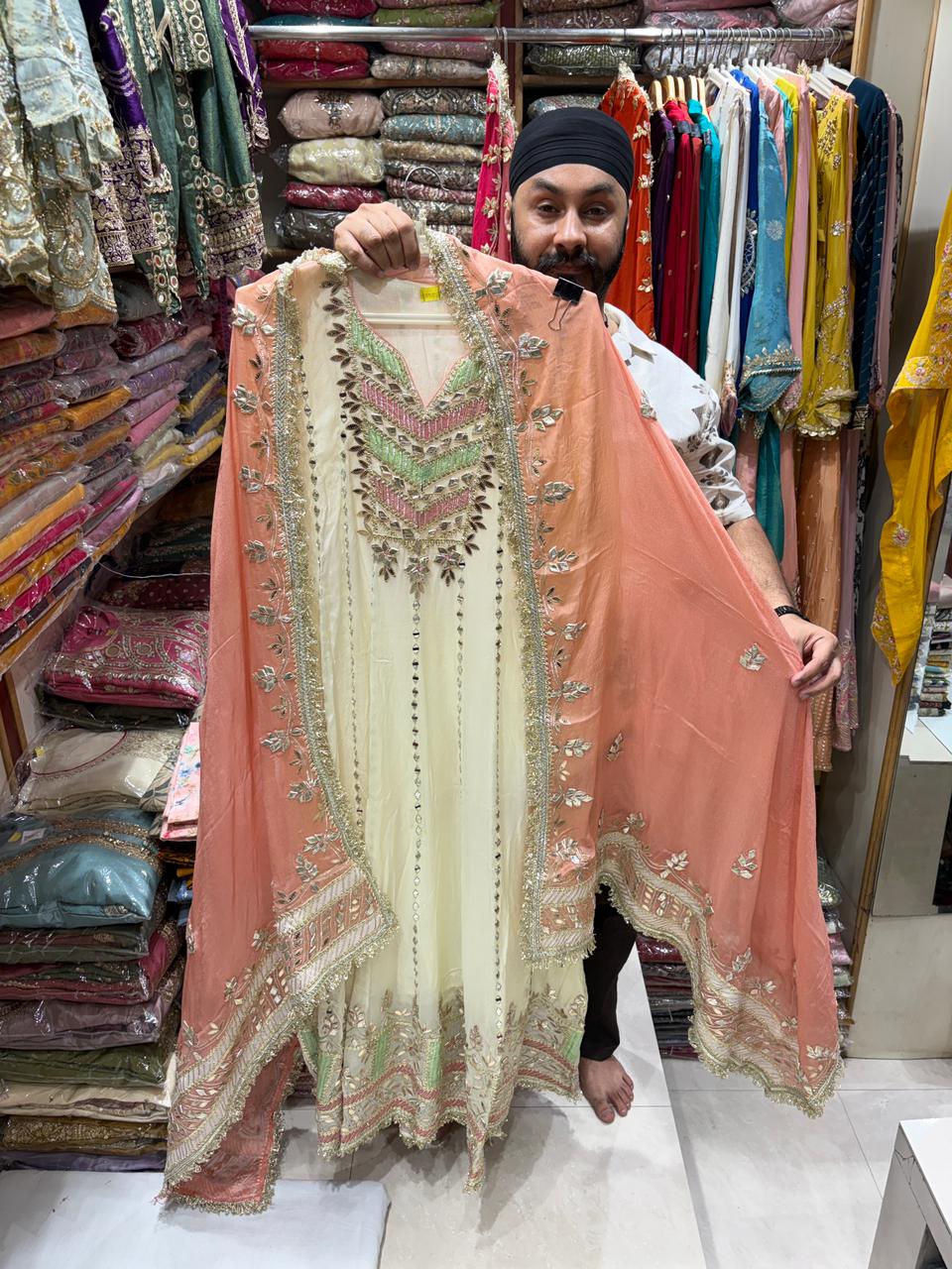 Chinnon Anarkali Contrast Dupatta - Mirror gotta work