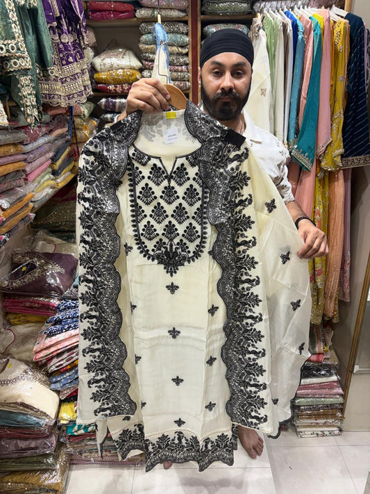 Mul Chaderi Stunning Thread Suit