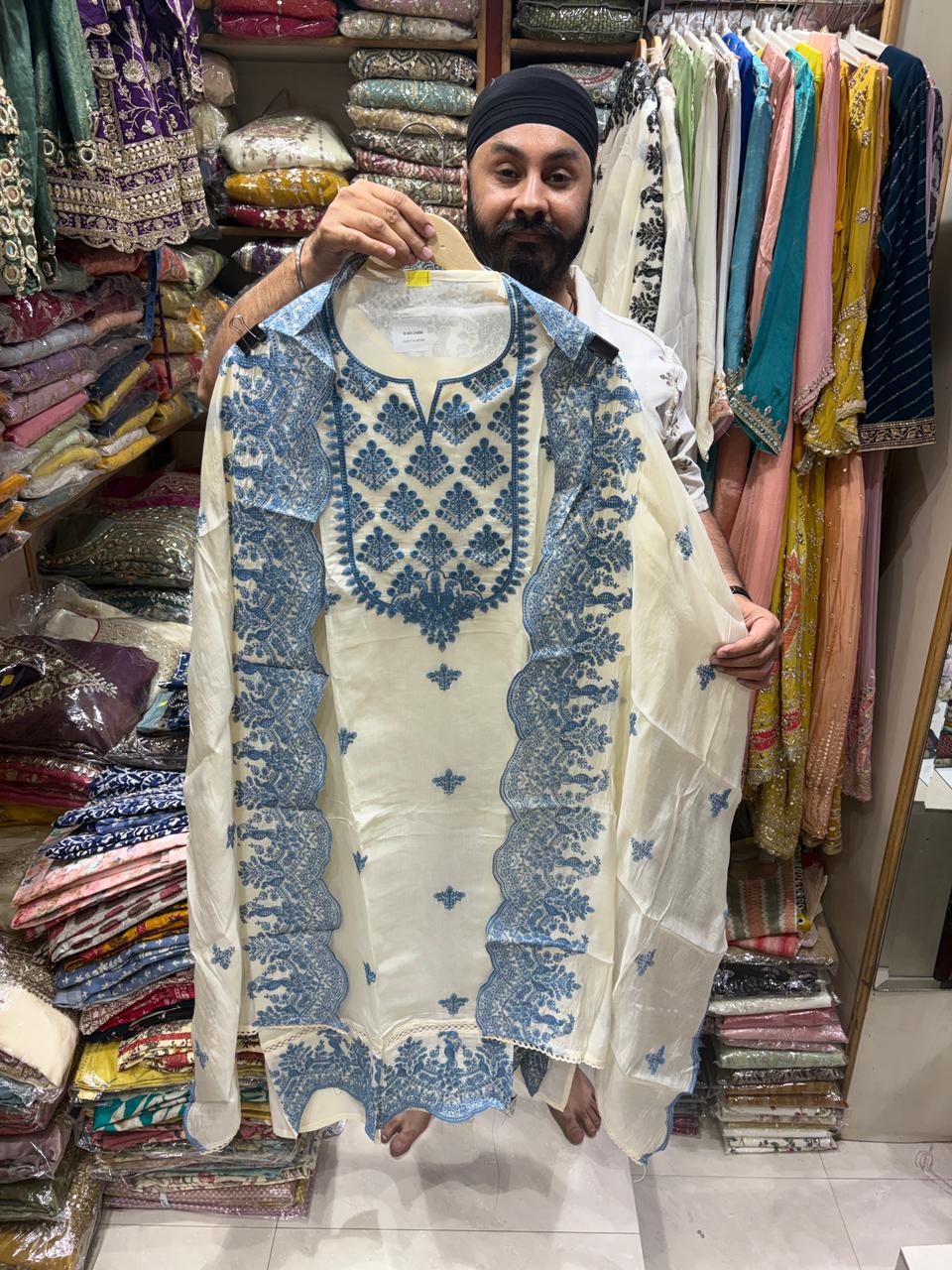 Mul Chaderi Stunning Thread Suit