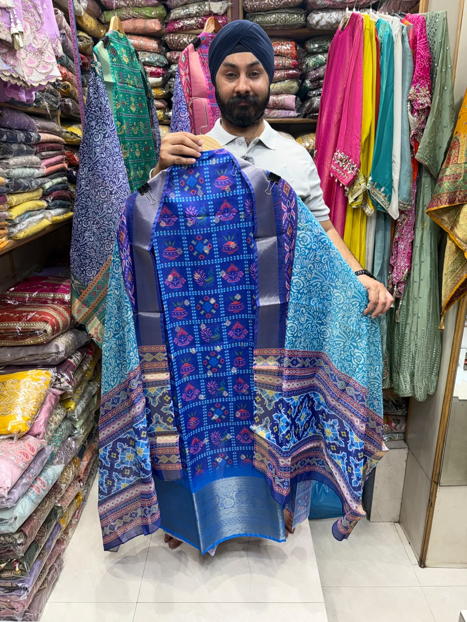 Premuim Silk Zari Pallu Border Patola Print 2