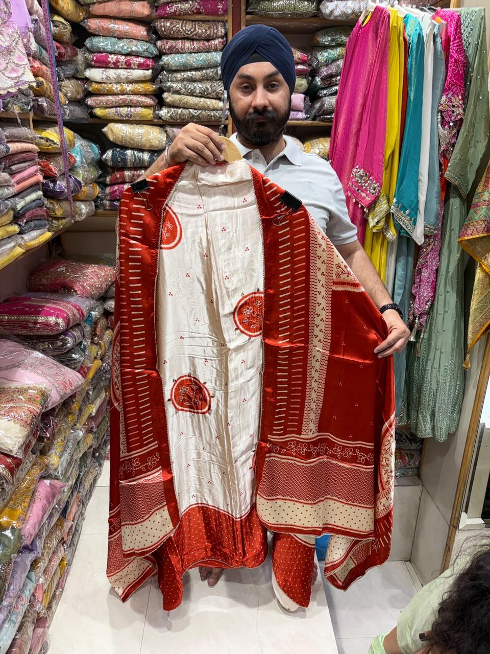Gajji Ombrey Bhandej Buta - Design no 6