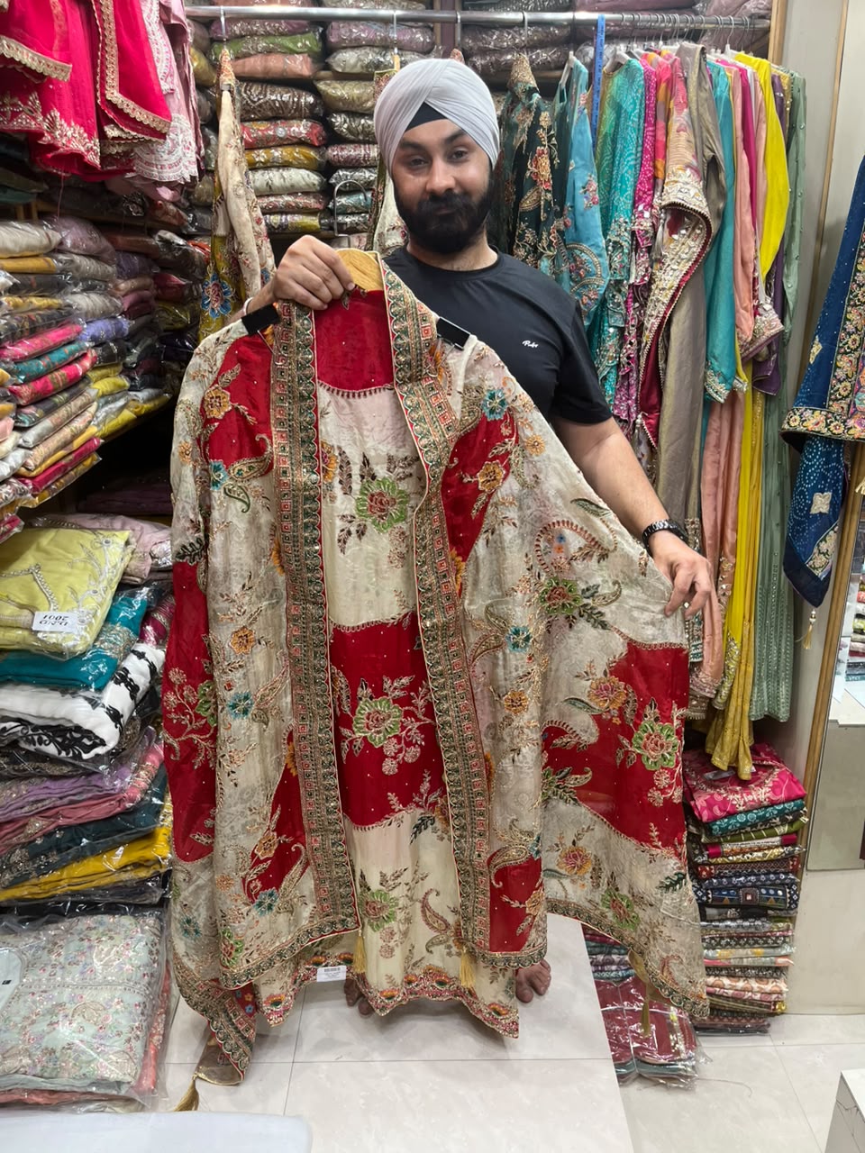 Luxury Wedding Suits Organza Heavy Border Dupatta