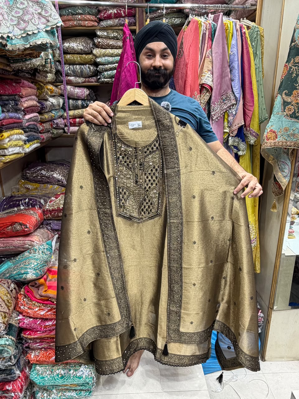 Kanjivaram Silk Edition no 10 - Antique Embroidery Champagne Gold