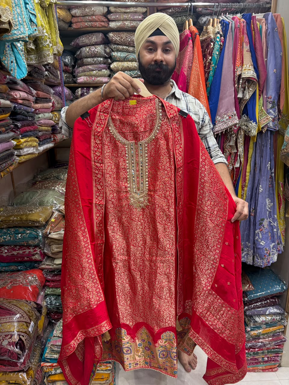 Kanjivaram Silk Heavy Mirror Neck - New Edition 3